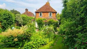 3, Crown Cottages, Pulborough Road, Pulborough RH20 4JT