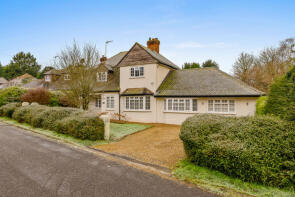 1 Corbiere, The Paddock, Dorking RH4 3NT