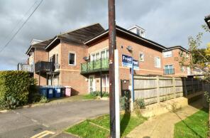 7c, 17 Esprit, Asheridge Road, Chesham HP5 2PY