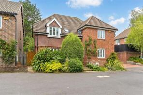 9, Wynsdale Chase, Warsash, Southampton SO31 9EX