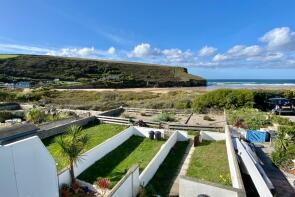 6, Sandy Court, Mawgan Porth Hill, Mawgan Porth, Newquay TR8 4BJ
