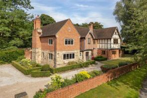 Stonewood Manor, Manor Walk, Kings Bromley, Burton-on-trent DE13 7JB
