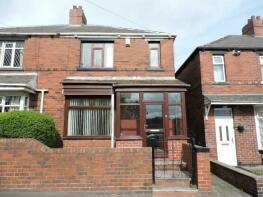 211, Racecommon Road, Barnsley S70 6LX