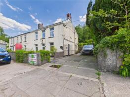 2, Cefn Coed Cottages, Neath Road, Crynant SA10 8SL
