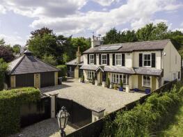 Greyslates, Tylers Causeway, Newgate Street, Hertford SG13 8QN