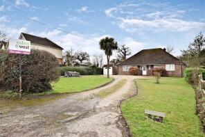 Tresleigh, Gay Street Lane, Pulborough RH20 2HW