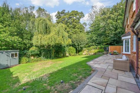 Sweet Bay Crescent, Ashford, Kent