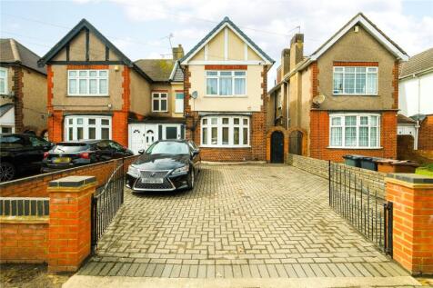 Whalebone Lane North, Chadwell Heath, RM6