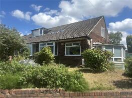 1, Roxbury Avenue, Oldham OL4 5JE