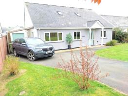 10, Cwrt Maesmynach, Lampeter SA48 7AD