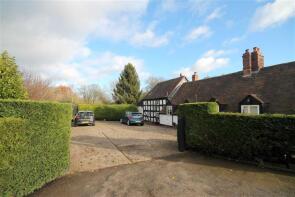 3, Shakesfield Cottage, Leominster Road, Dymock GL18 2AN