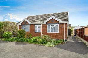 26, Pencaerfenni Park, Crofty, Swansea SA4 3SE