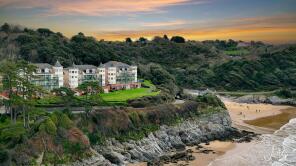 Flat 13, Caswell Bay Court, Caswell Road, Caswell, Swansea SA3 4RY
