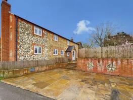 Garth Cottage, Road Running Se Through Crowell, Crowell, Chinnor OX39 4RR