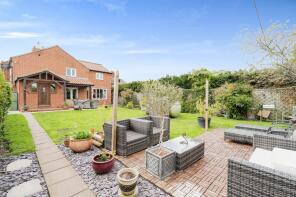 1 Wren Cottage, Hall Lane, Wymondham NR18 0RX