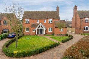 6, Crown Meadow, Nuneaton CV13 6LG