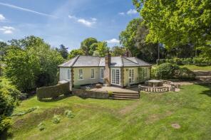 Oak Lodge, Church Road, Colchester CO6 3AZ