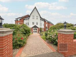 19, Shannock Court, George Street, Sheringham NR26 8DW
