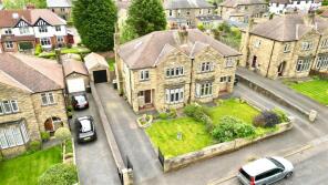 49, Broadgate, Almondbury, Huddersfield HD5 8HR