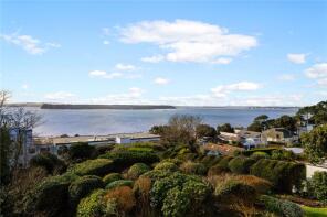 4, 14 Corfu, Chaddesley Glen, Poole BH13 7PG