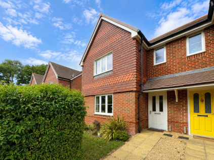 Icarus Avenue, Burgess Hill