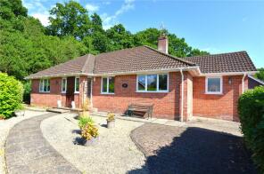 3 Larks Rise, Forders Close, Salisbury SP5 2QB
