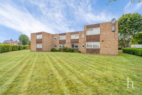 Downing Close, Prenton, CH43