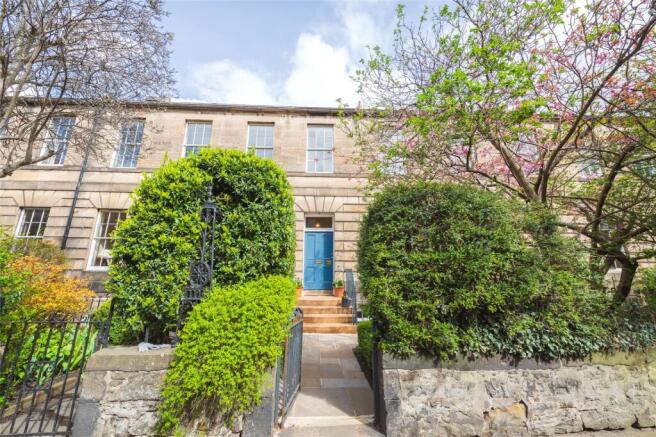10 Howard Place