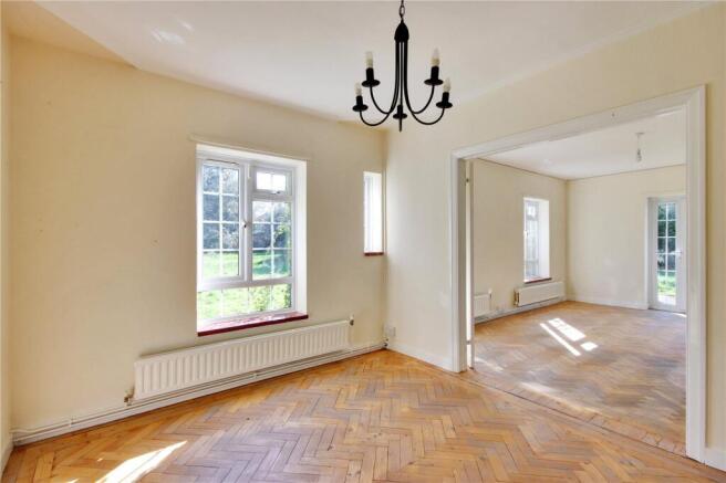 Dining/Sitting Rm