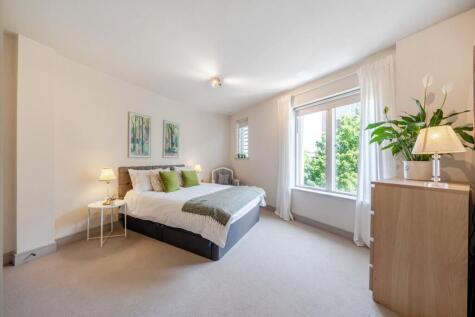 Woodlands Way, Putney, London, SW15