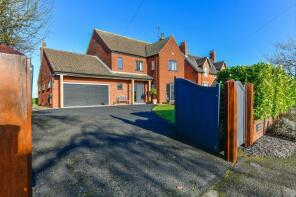 Lynden Lodge, Ossington Road, Newark NG22 0AB