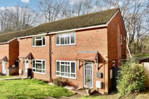 39, Dale View, Epsom KT18 6EH