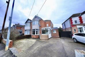 49, Silverdale Road, Hull HU6 7HE