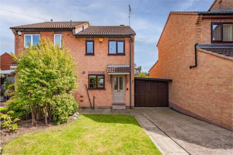 Hazelwood Drive, Swinton, Mexborough, S64 8UA