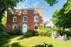 Holy Cross House, Bromsgrove Road, Clent DY9 9QG