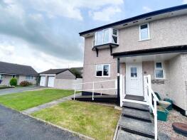 2, Crabbs Close, Launceston PL15 9TA