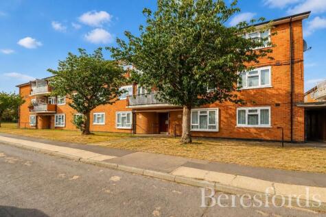 Moultrie Way, Upminster, RM14