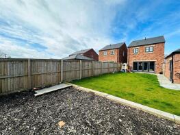 21, Oakwood Park, Goole DN14 0DB