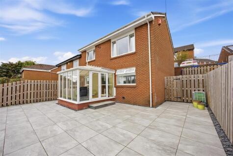 Lochview Crescent, Hogganfield