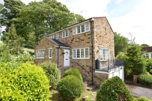 1, Dovecote Drive, Ledston, Castleford WF10 2BA