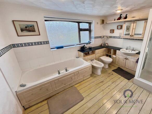 Bathroom No 17