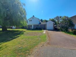 9, Lady Winefrides Walk, Great Billing, Northampton NN3 9EE