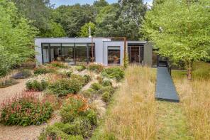 Woodland Cottage, The Causeway, Freshwater PO40 9TN