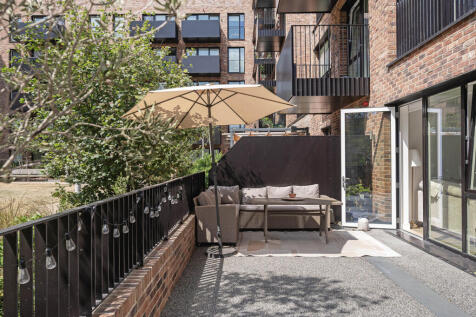Coronation Square, Leyton, E10