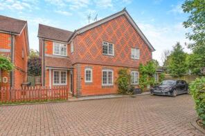 28, Leather Lane, Guildford GU5 9NB