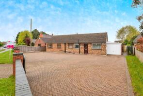 Briardene, Main Road, Barkston NG32 2NH