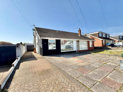 Rockfields, Porthcawl, CF36 3NT