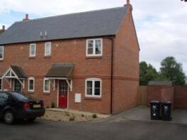 2, Pygle Cottages, Kiln Lane, Lacey Green HP27 0PU
