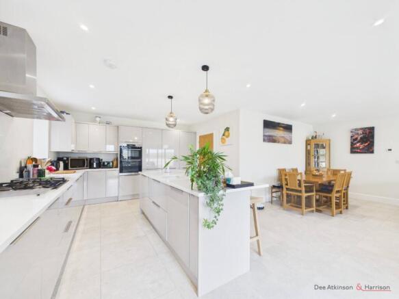 Kitchen/Dining Room