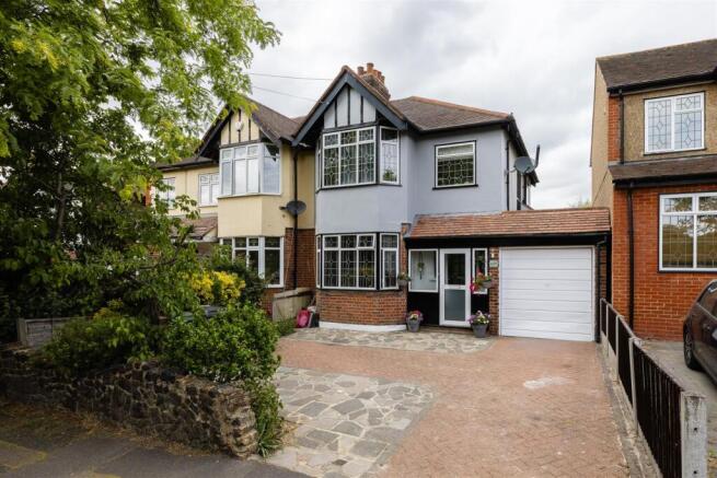 Ainslie Wood Road, E4